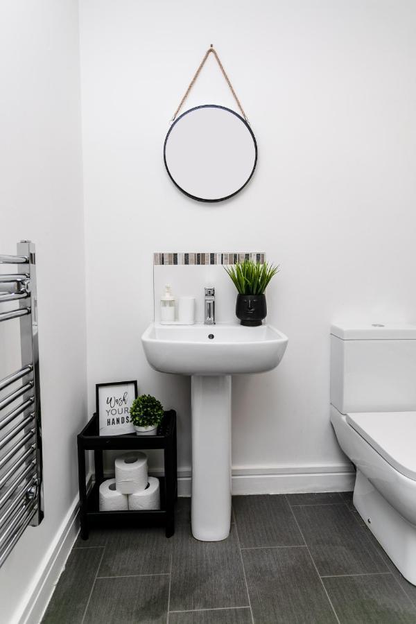 Fab 2Bedroom Apartment- Free Parking, 5Mins From City Centre, Portland Rd Ne2 1Dj นิวคาสเซิล อะพอน ไทน์ ภายนอก รูปภาพ